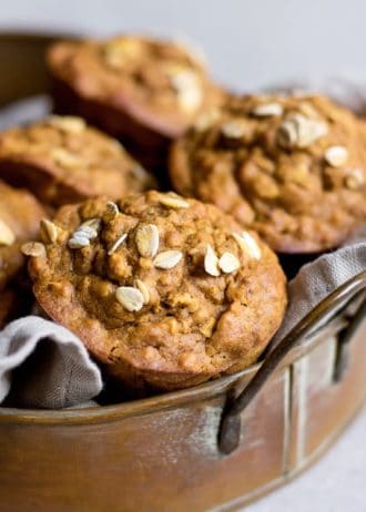 healthy pumpkin spice muffins