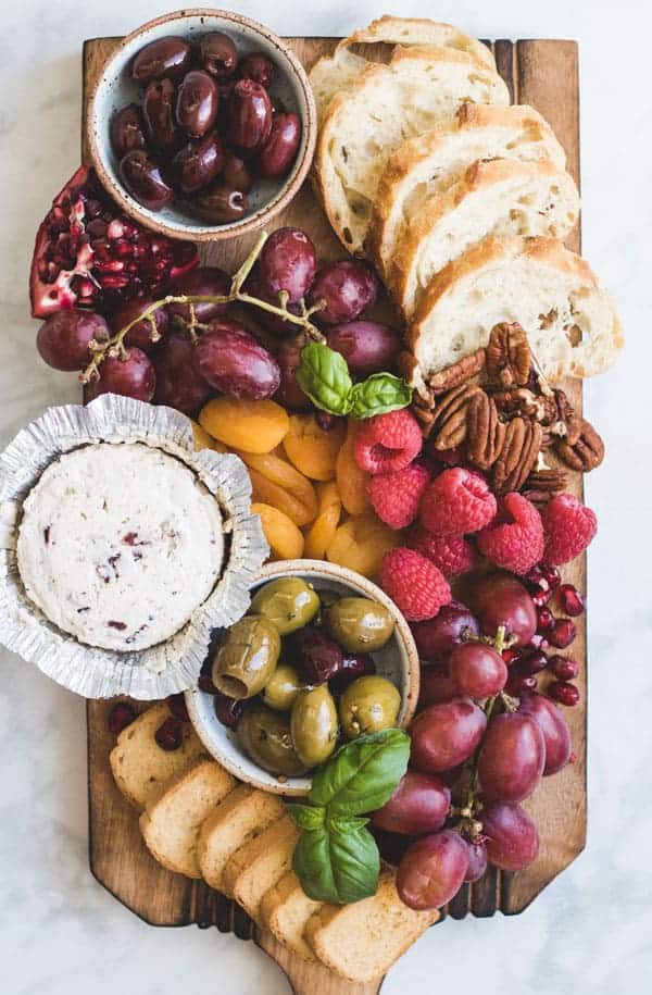 how to make a cheese platter for the holidays