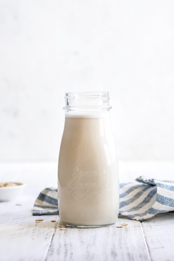 homemade vanilla oat milk