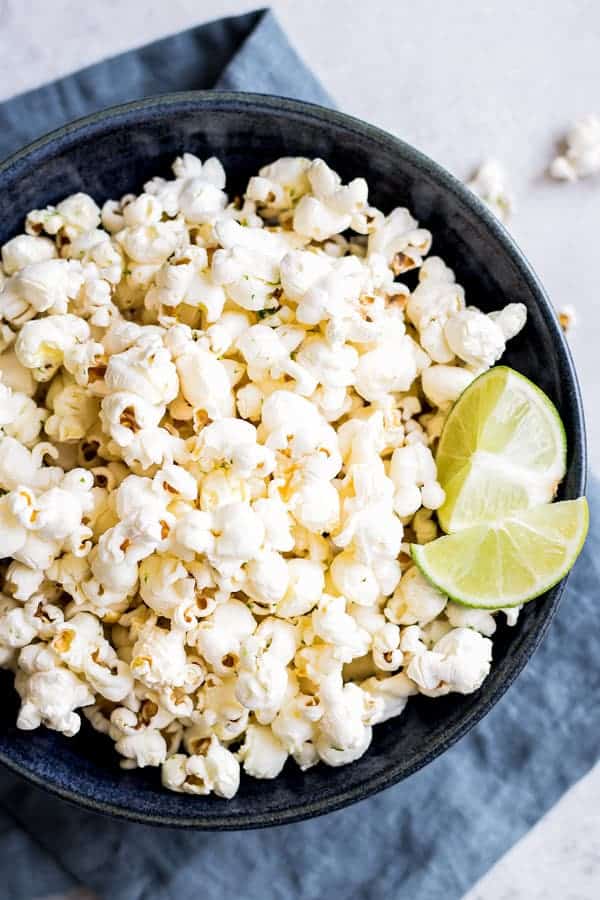 Salted margarita popcorn-popcorn with sea salt and lime