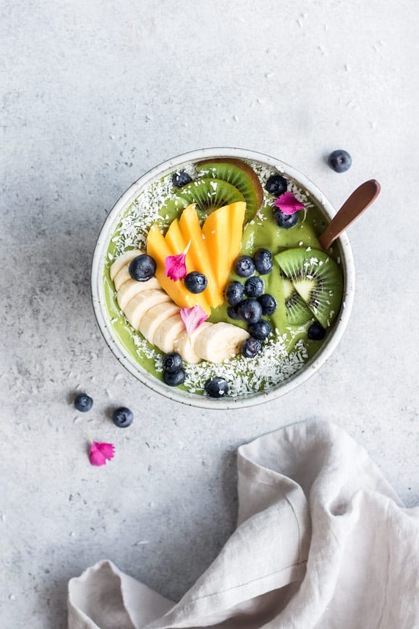 superfood green smoothie bowl