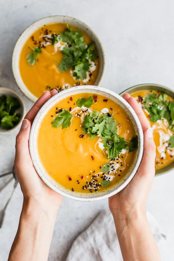 Spicy Thai butternut squash soup - Choosing Chia
