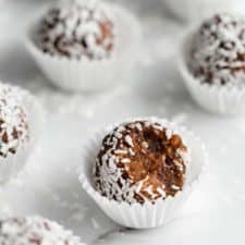 Carrot Cake Energy Balls