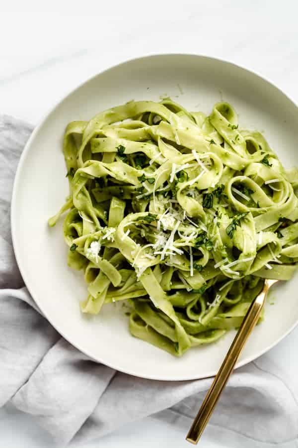 Creamy avocado pasta - Choosing Chia