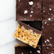 Healthy Chocolate Scotcheroos