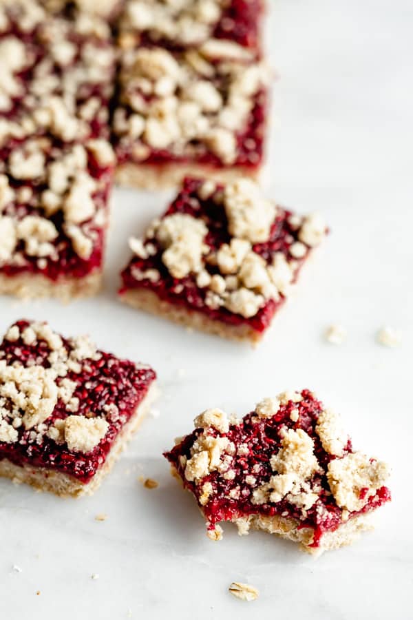 raspberry crumble bars curt into squares