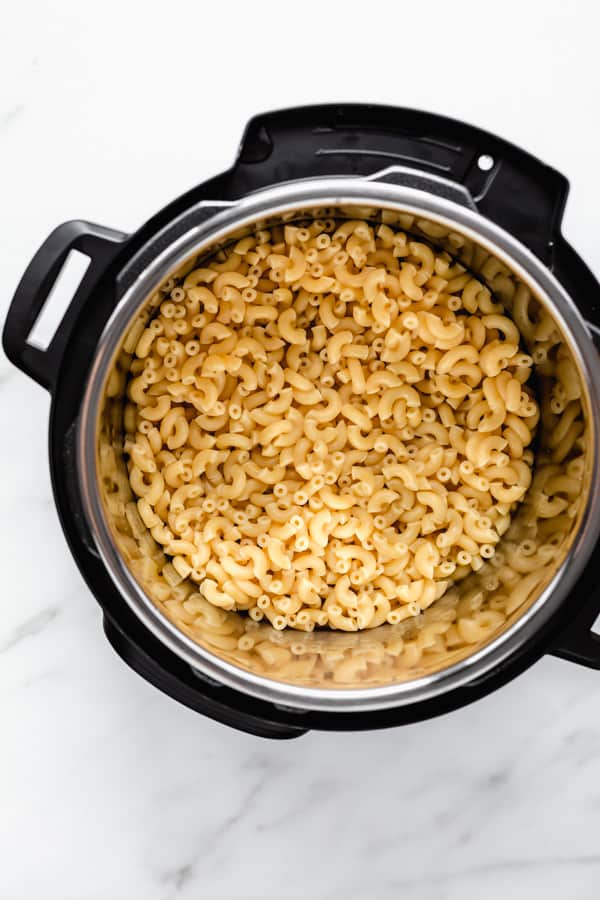 macaroni noodles in an instant pot