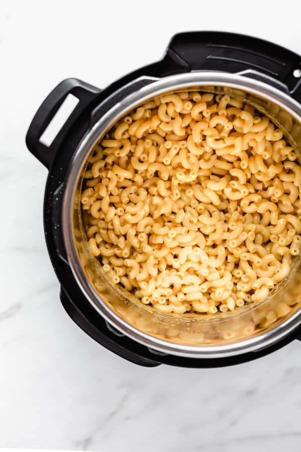 a top down view of mac and cheese in an instant pot