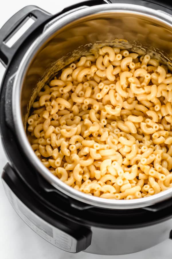 mac and cheese in an instant pot