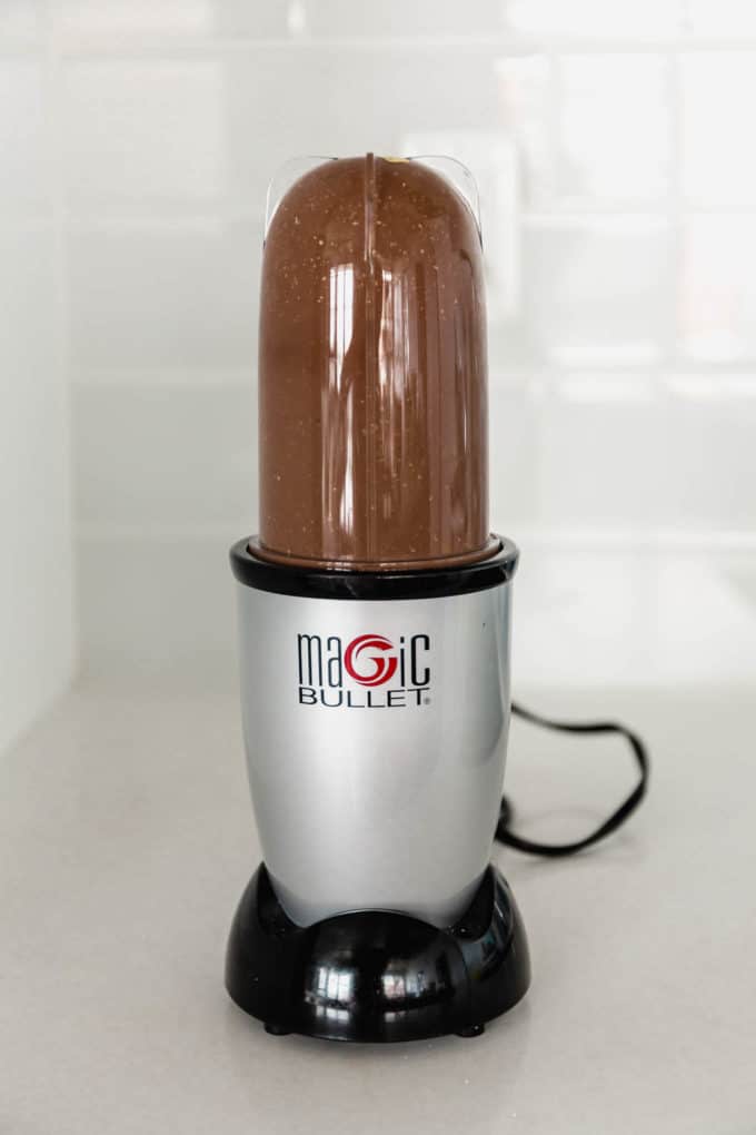 blended chocolate oats in a magic bullet
