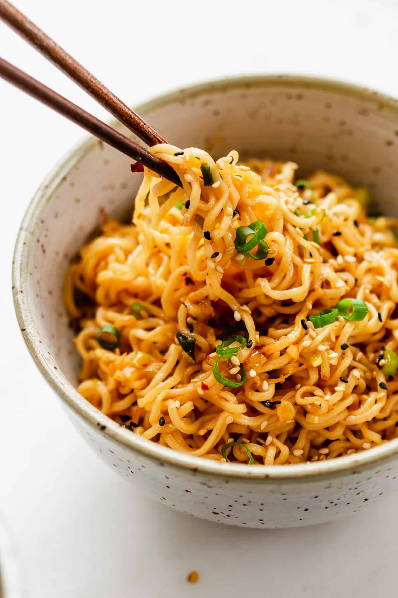 Chili Oil Spicy Noodles Recipe - Choosing Chia