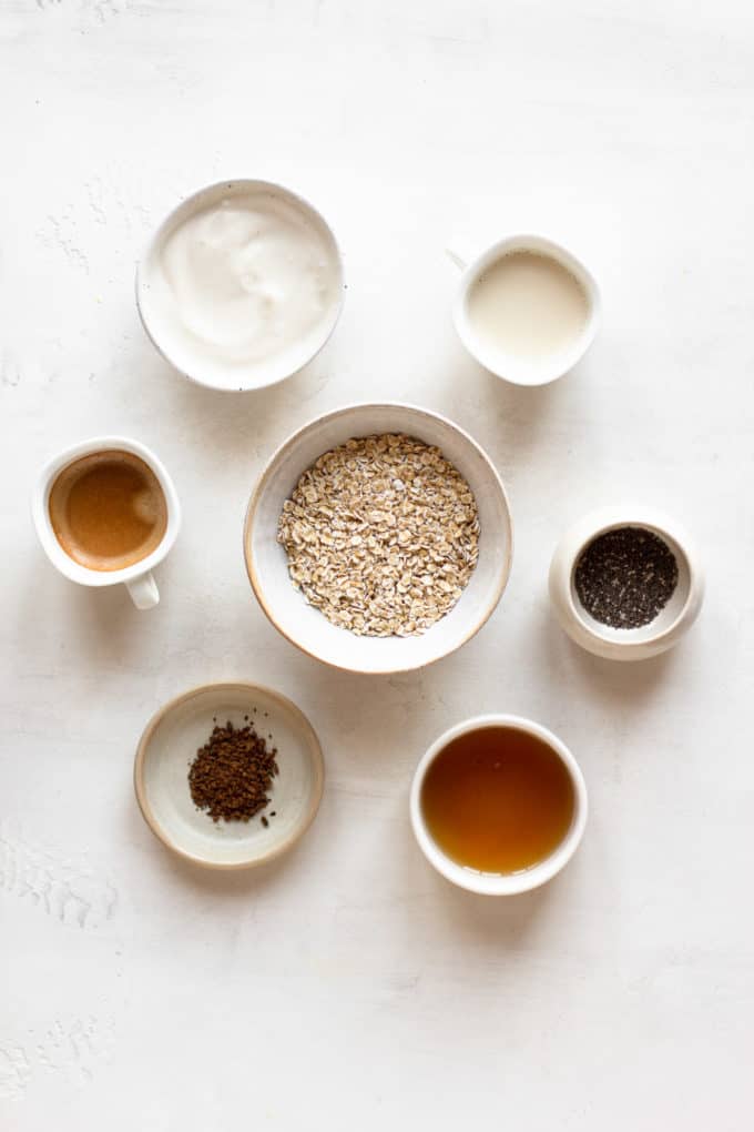 ingredients to make coffee overnight oats
