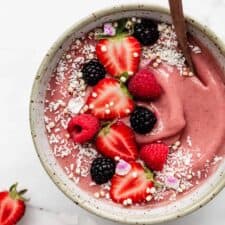 Strawberry Banana Smoothie Bowl
