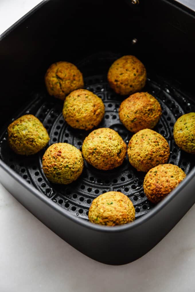 cooked air fryer falafel in an air fryer