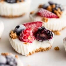 Frozen Yogurt Granola Cups