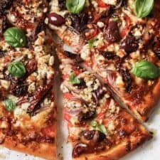 Mediterranean Pizza