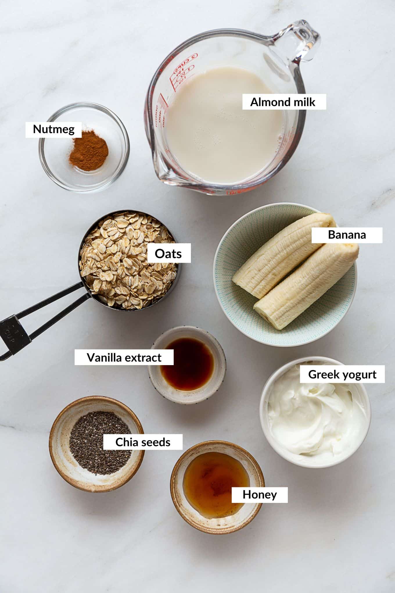 ingredients to make banana overnight oats.