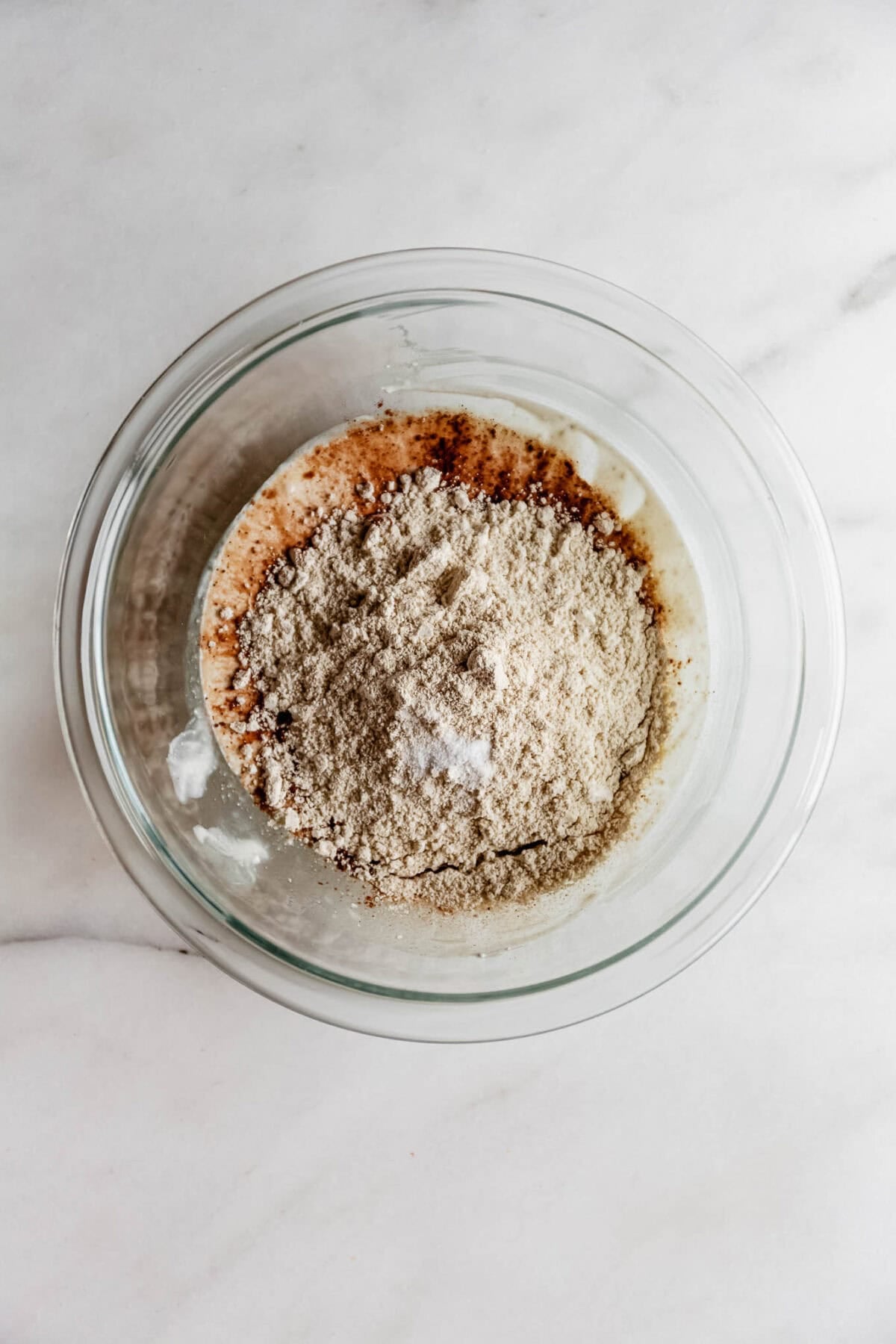 oat four in a bowl with blended cottage cheese.