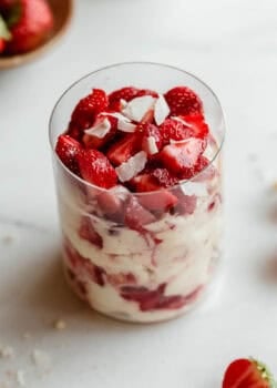 Strawberry pudding jar made with Greek yogurt, Nilla wafers, and vanilla pudding mix.