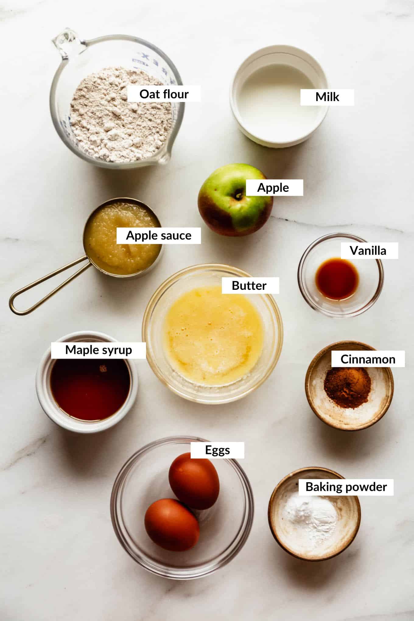 Ingredients for apple pie baked oats.